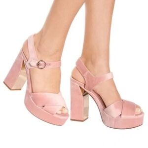 Tory Burch Loretta Velvet Slingback